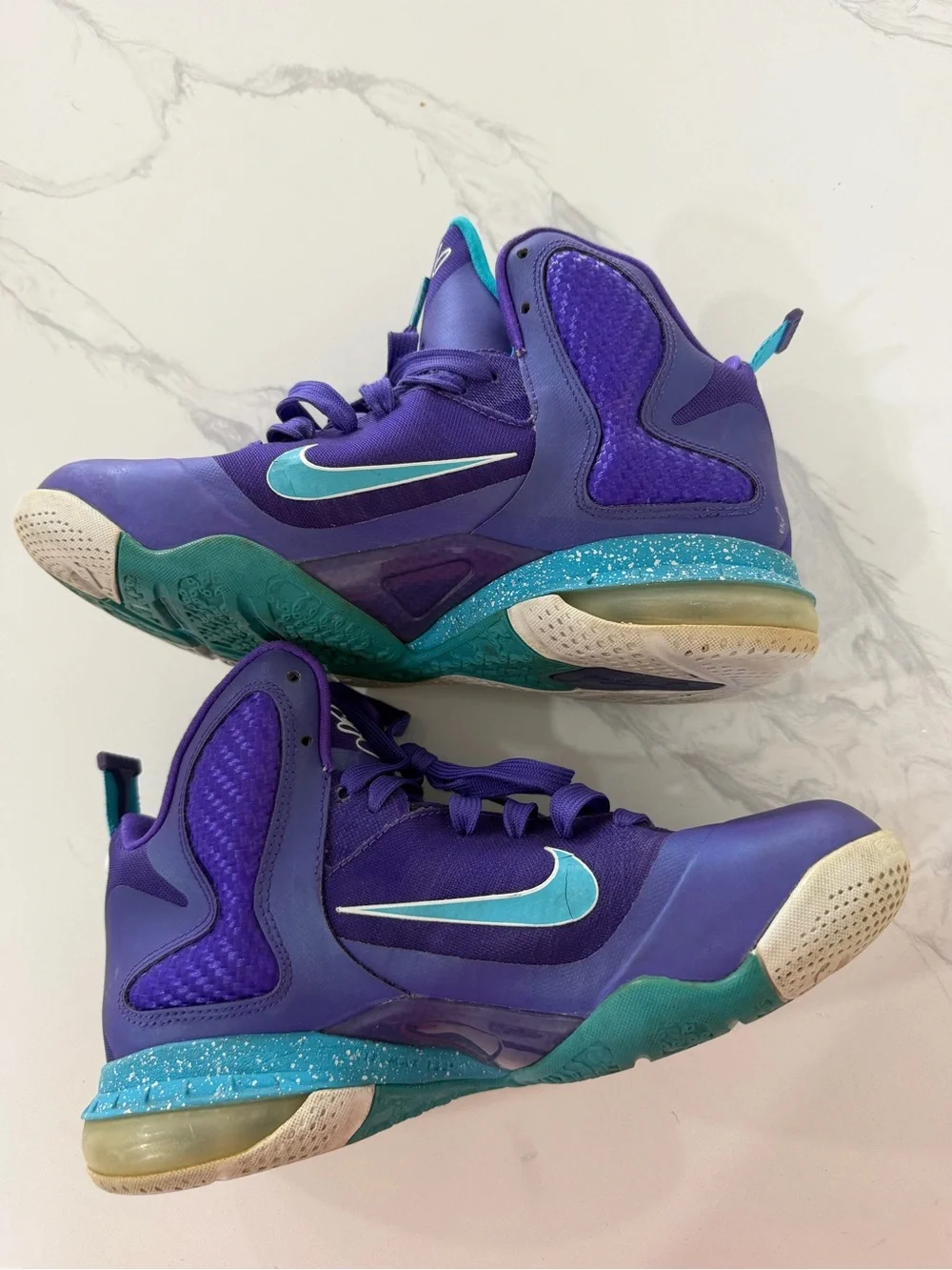 Nike LeBron *RARE* 9 Summit Lake Hornets 7Y W 8.5 2012 Retro Basketball Sneaker